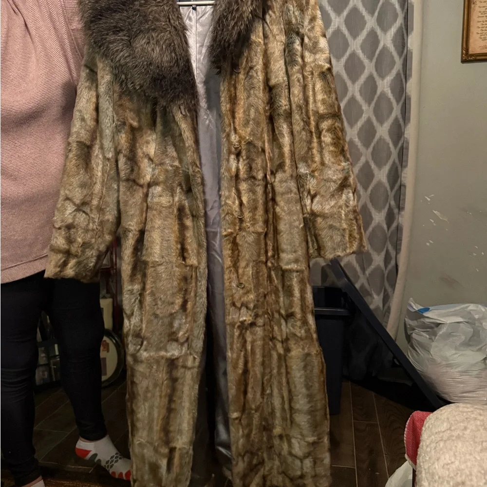 Pamela McCoy Shimmering Gray Jacket - Picture 2 of 3